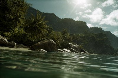 Tropische Bucht vom Wasser aus
