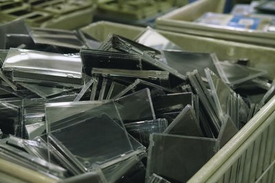 Wühltisch mit unbedruckten Hüllen
